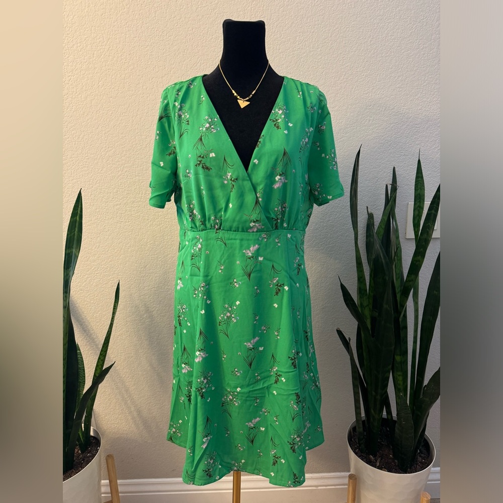 KAILEIGH WOMEN’S DRESS SIZE LARGE GREEN FLORAL V-NECK STRETCH LIGHTWEIGHT SLEEVE - Picture 7 of 11